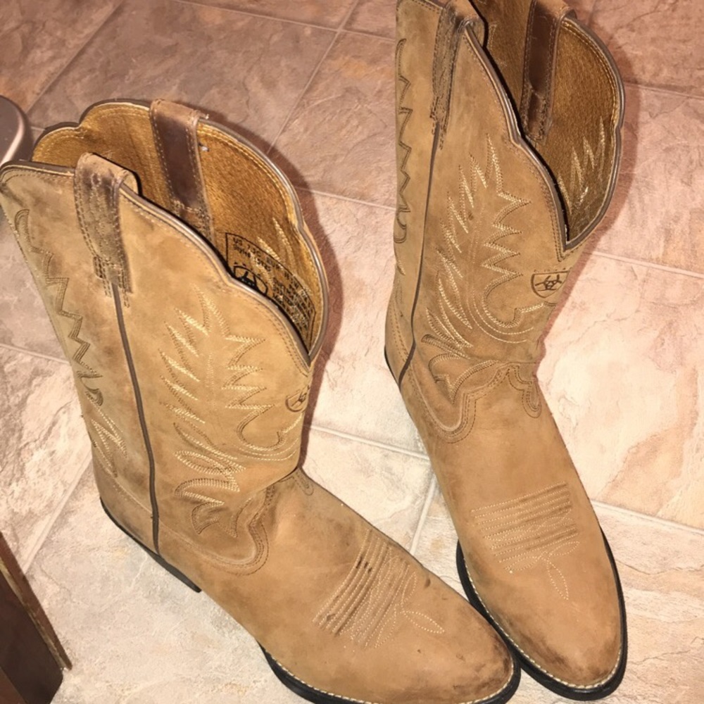 Ariat boots size 7.5